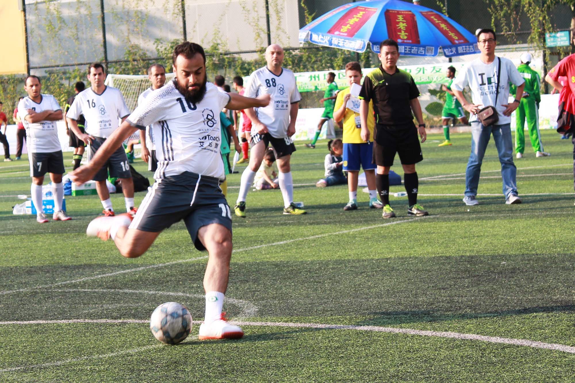 Arab Businessmen Forum in China Football Team Won Championship